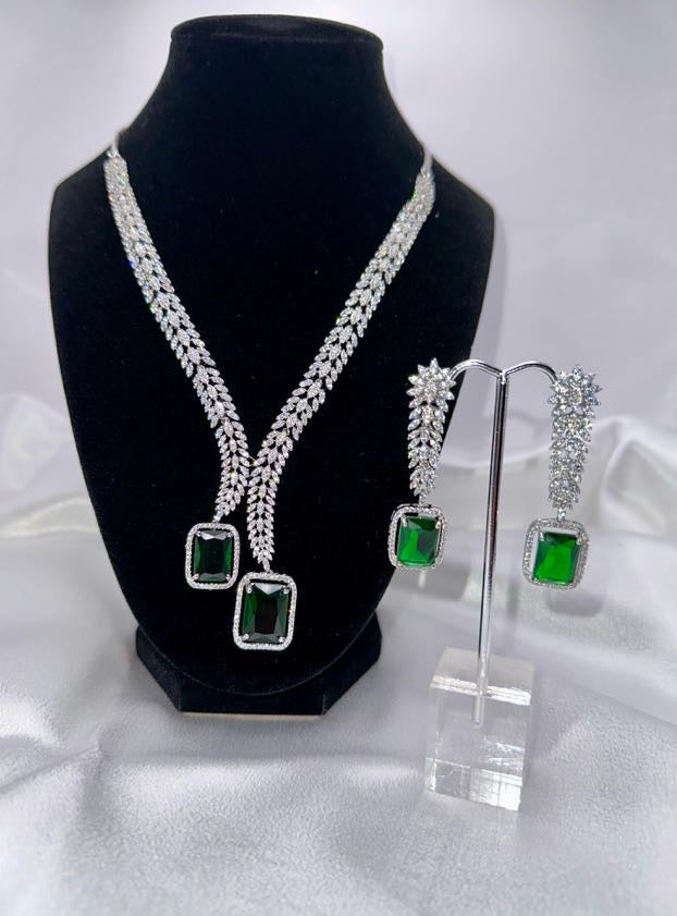 Emerald Elegance Jewelry Set Green