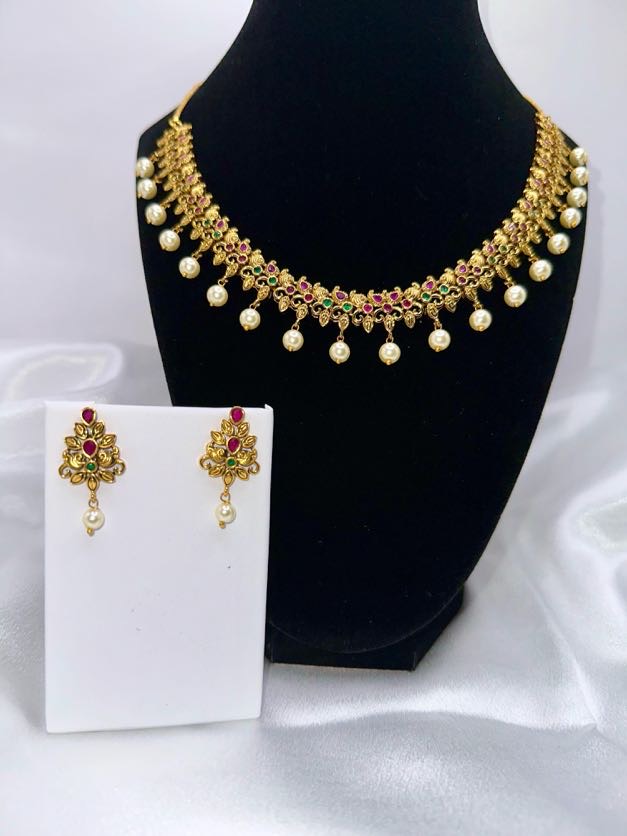 Pearl & Gemstone Necklace Set