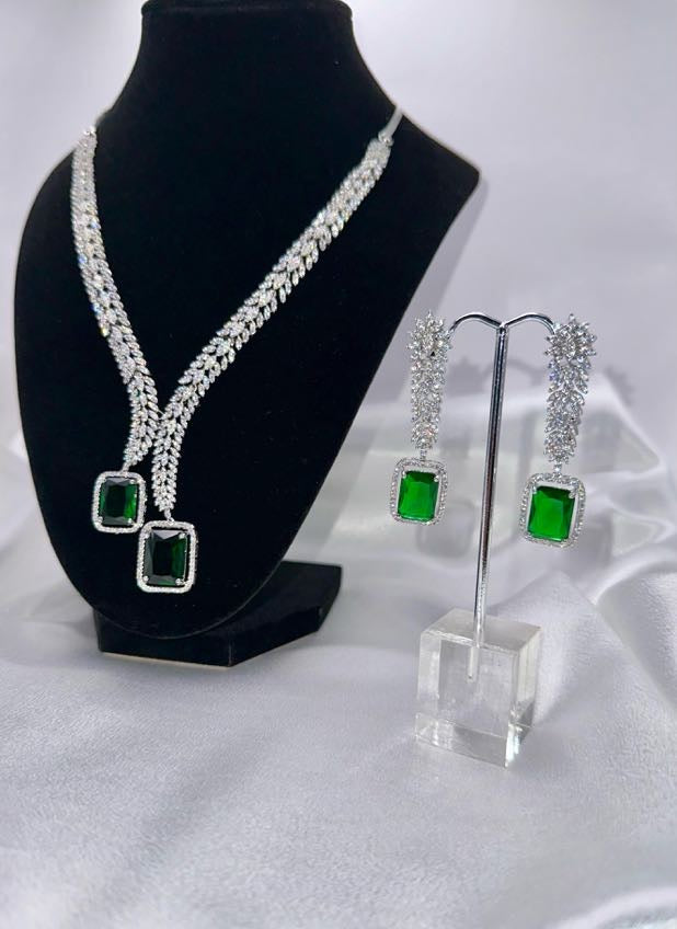 Emerald Elegance Jewelry Set Green