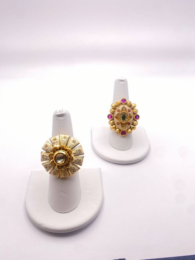 Noor Kundan Ring