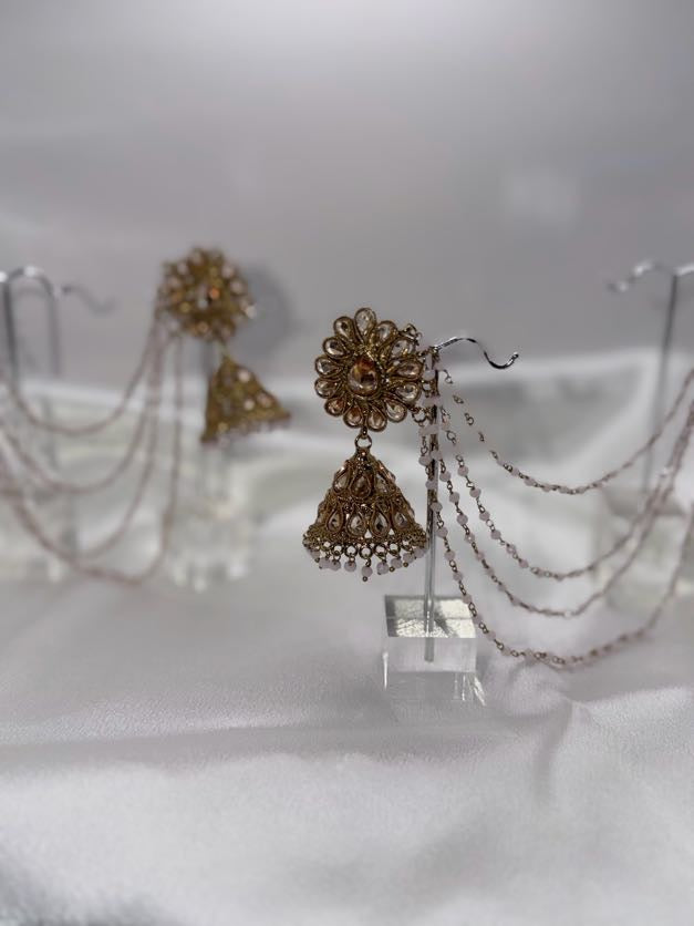 Traditional Jhumka Style