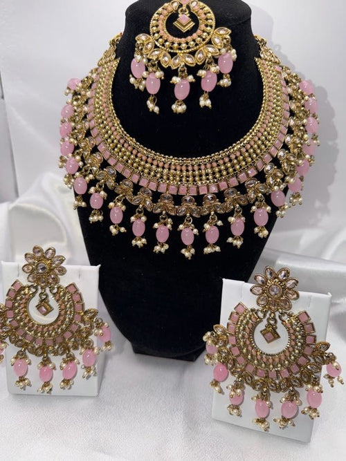 Blush Pink & Gold Kundan Jewelry Set