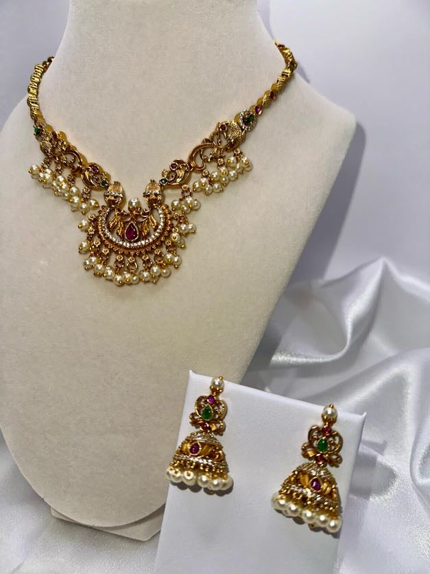 Royal Pearl & Heritage Gold Jewelry Set