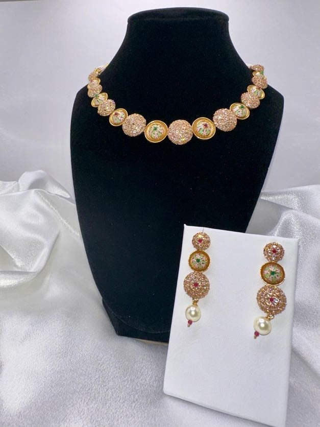 Royal Blossom Pearl Necklace Set