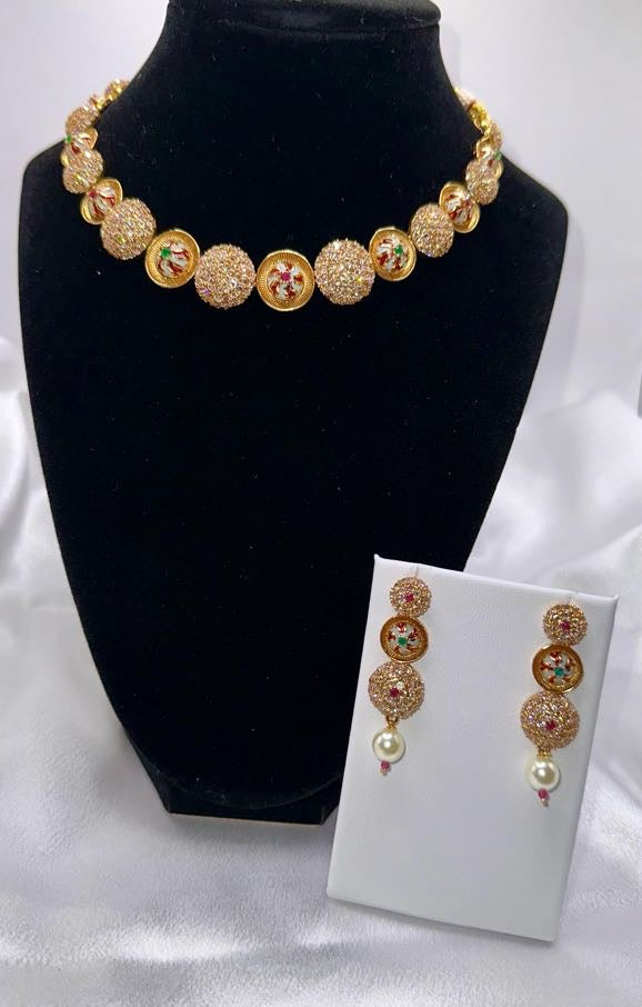 Royal Blossom Pearl Necklace Set