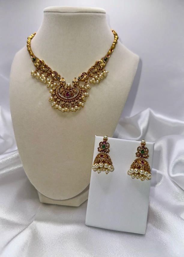 Royal Pearl & Heritage Gold Jewelry Set